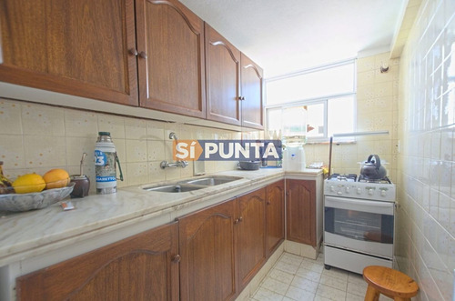 Imagen 3 de 20 de Departamento De 2 Dormitorios En Venta En Torre Con Todos Los Servicios