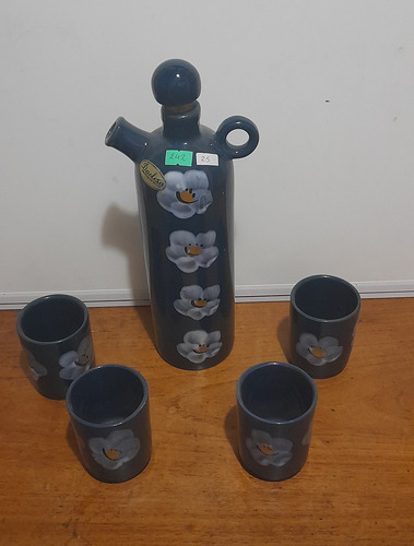 Botellon Con 4 Vasitos. ( Juego) ( Precio X El Lote )