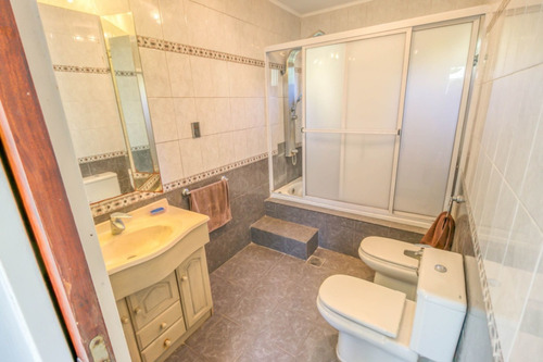 Imagen 22 de 30 de Casas Con Tres Dormitorios En Venta En La Plata