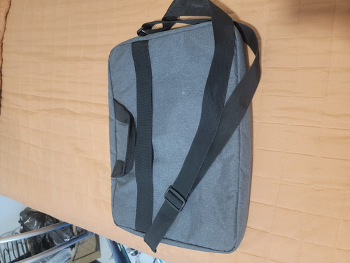 Maletin Hp Para Laptop 15.6 Pulg Gris. Gris 15.6 " (Usado)