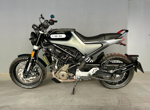 Imagen 13 de 15 de Husqvarna Svartpilen 401