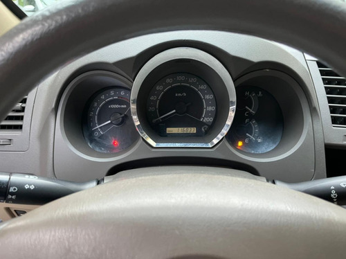 Imagem 12 de 13 de Toyota Hilux Sw4 7 Lugares Interior Caramelo