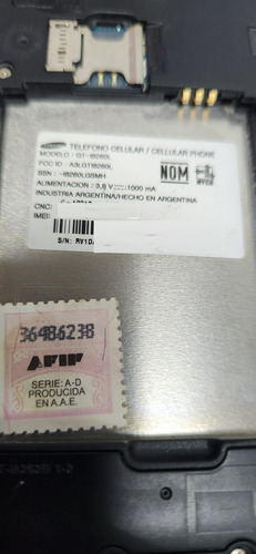 Celular Samsung Galaxy Core Gt-i8260l Claro Y Con Cargador Negro (Usado)