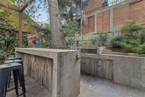 Casa En Venta De 5 Dorm. En Lo Barnechea