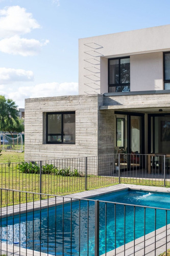 Venta Excelente Casa En B°cdo Bella Vista Chico