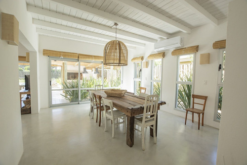 Casa En Alquiler Por Temporada De 3 Dormitorios En Pinar Del Faro (ref: Est-670)