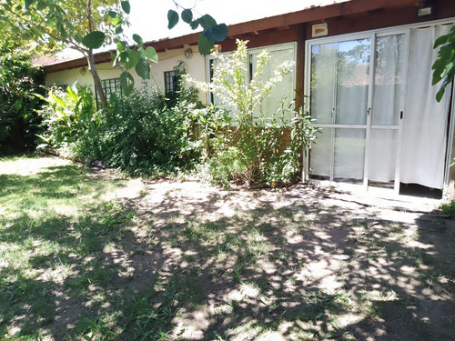 Casa En Venta - 4 Dormitorios 2 Baños - 450mts2 - Mar Del Tuyú