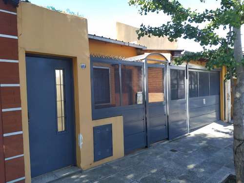 Imagen 21 de 30 de Casa Para 2 Familias C/garage Y Patio