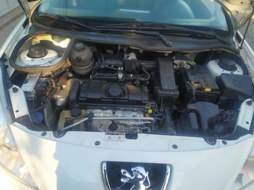 Peugeot 207 2014 1.4 Sedan Allure 75cv