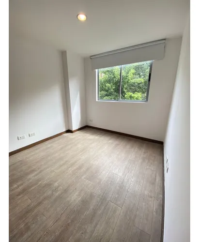 100m2 Apartamento En El Poblado