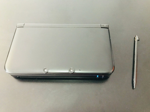 Nintendo 3ds Xl (con Caja) + Estuche + Transformador Y Más