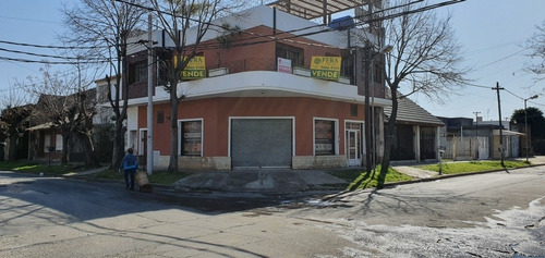 Imagen 5 de 6 de Excelente Local 84 M2. Tomo Vehículo En Parte De Pago.