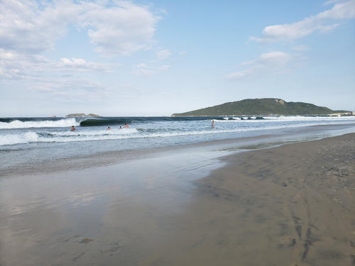Alquileres Temporales De Deptos En Playa De Los Ingleses, Pago En Pesos Argentinos. Y Reintegro Hasta 60 Días.