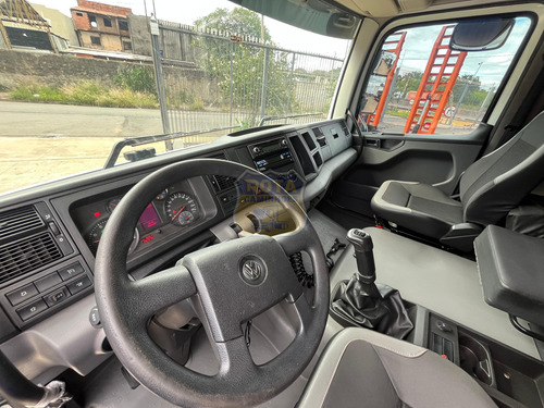 Vw 24.280 Constellation 2022 6x2 Caminhão Trucado