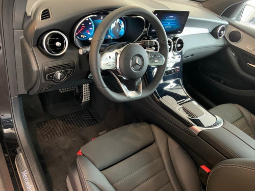 Imagen 7 de 13 de Mercedes Benz Glc 300 Coupe Negra !!!