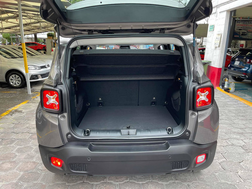 Imagen 14 de 15 de Jeep Renegade Limited 2019