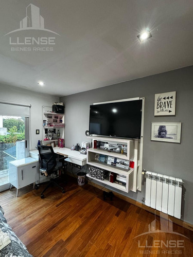 Casa 8 Ambientes Estilo Moderno Con Pileta En Venta - Altos De Hudson Ii