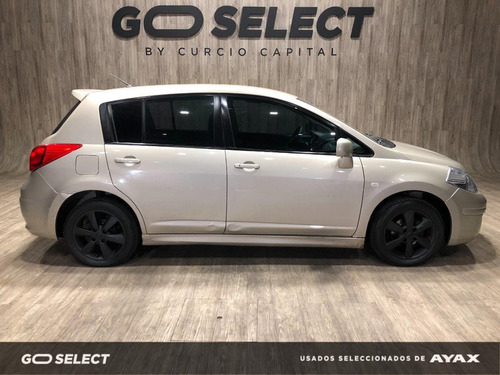 Nissan Tiida Full At 2013 Beige Buen Estado