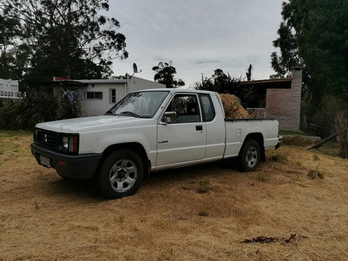 Mitsubishi L200 2.0 Cabina Y Media