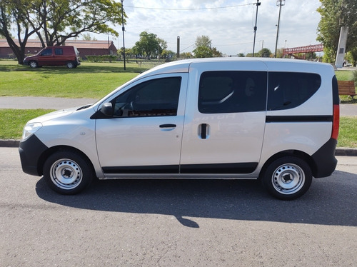 Imagen 4 de 14 de Renault Kangoo 2020 1.5 Furgon Ph3 Confort 5as Lc