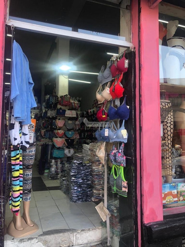 Imagen 5 de 6 de Local Comercial Deposito Galpon Villa Muñoz Arenal Grande Y Amezaga (2 Locales + Casa De Altos)