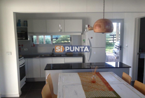 Imagen 8 de 15 de Casa En Venta - La Barra