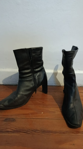 Botas Cuero Vacuno Mujer Taco De 8 Cm. Abrigadas (Usado)