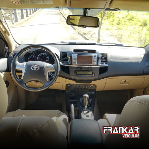 Toyota Hilux SW4 3.0 SRV 4X4 16V TURBO INTERCOOLER DIESEL 4P AUTOMÁTICO