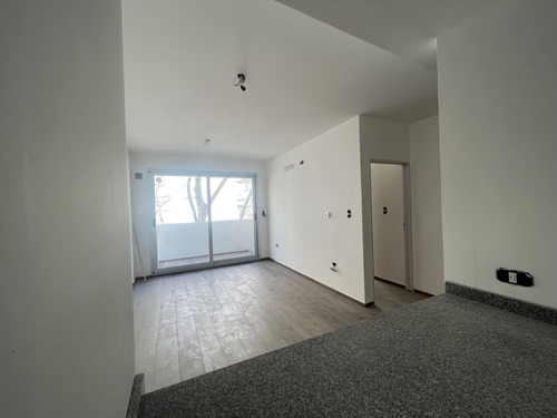 Departamento Con Balcon A Estrenar - Apto Profesional