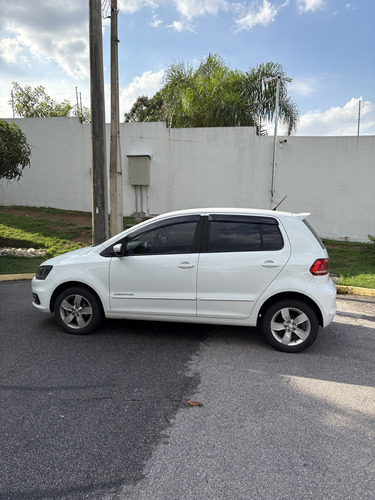 Volkswagen Fox 1.6 Comfortline Total Flex 5p
