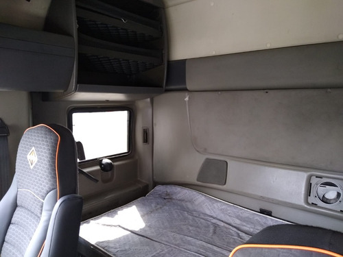Imagen 8 de 14 de Prostar Color Blanco Cummins Isx 18vel Modelo 2015,