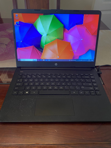 Hp Notebook 14 Amd Athlon + 8gb Negro (Usado)