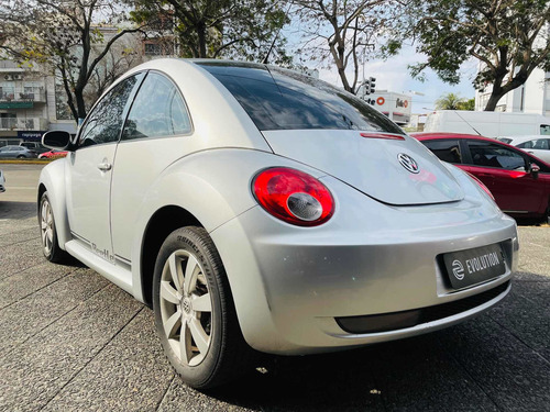 Imagen 7 de 17 de Volkswagen New Beetle Luxury