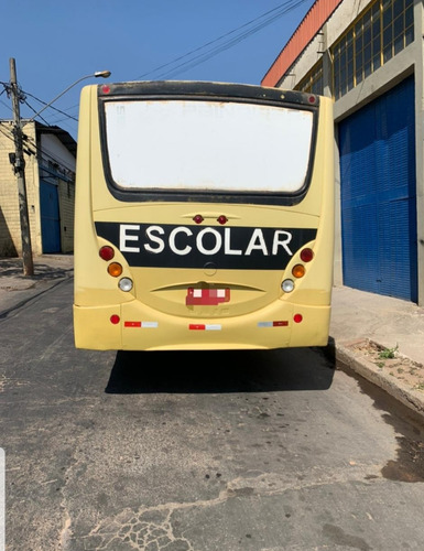 Imagem 2 de 6 de Mercedes 1418