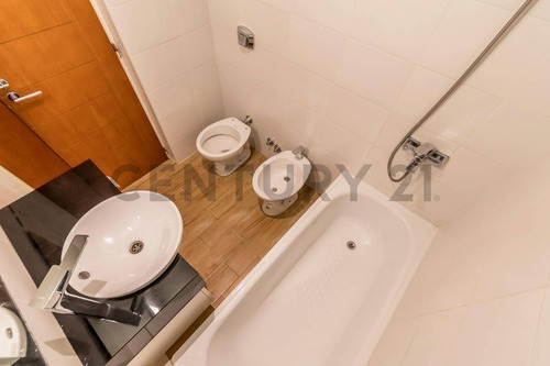 Venta Departamento 3 Ambientes Con Balcon En Once Apto Credito