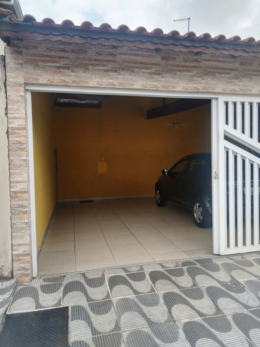 Imagem 14 de 14 de Casa Condomínio 2 Dormitórios 1 Vaga Jardim Esmeralda
