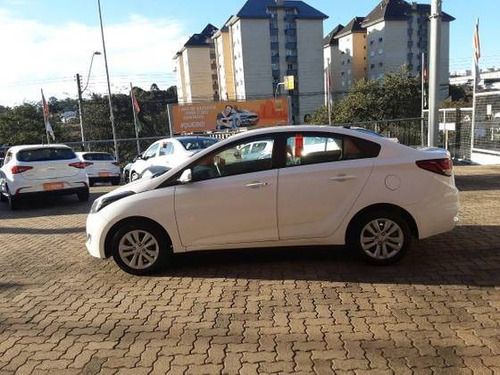 Imagem 8 de 9 de Hyundai Hb20s 1.6 Comfort Plus 16v Flex 4p Automático