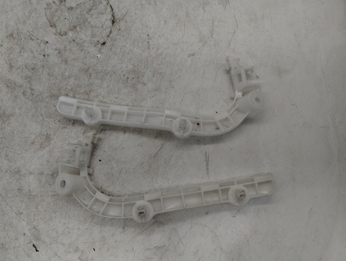Par Guias De Facia Delantera Mitsubishi Outlander 2007-2009 (Usado)