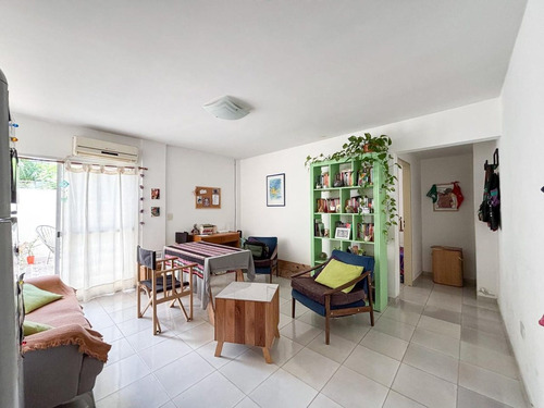 Venta Depto 2 Amb Pb C/patio - Moron Centro