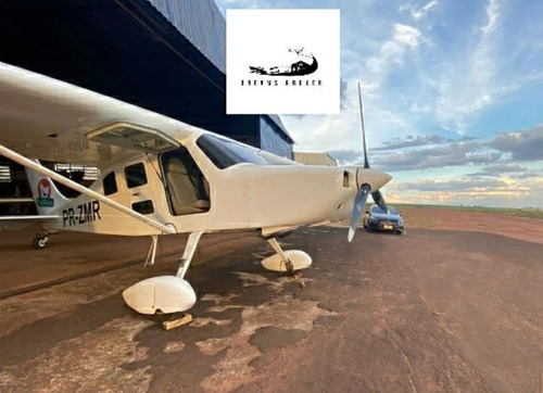 Avião Compair Ca-4