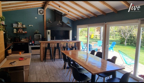 Casa Campo Remodelada En Frutillar, Conectividad, 10.000 Mt
