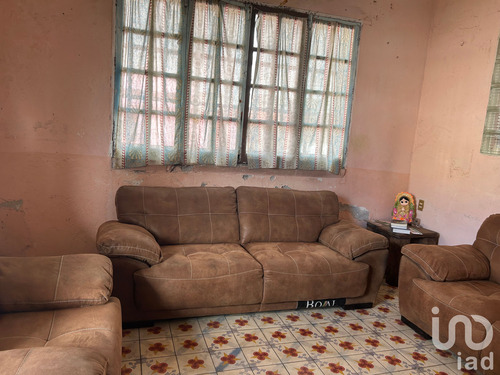 Venta Casa 5 Ambientes Ricardo Flores Magón