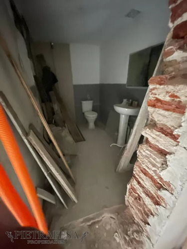 Casa A Terminar En Venta, 3 Dormitorios, 2 Baños-palermo