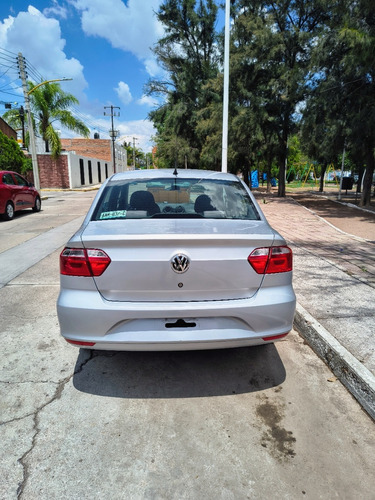 Volkswagen Gol 1.6 trendline 5vel aa mt