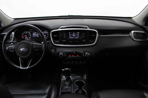 Imagen 11 de 15 de Kia Sorento 2017 6 Cilindros