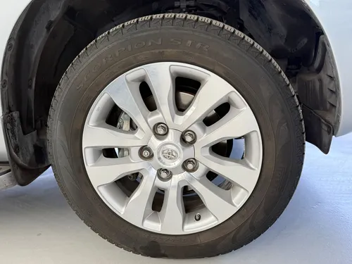 Toyota Sequoia 5.7 Platinum At