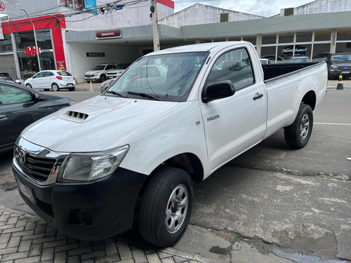 Toyota Hilux 3.0 Cab. Simples Chasis 4x4 2p