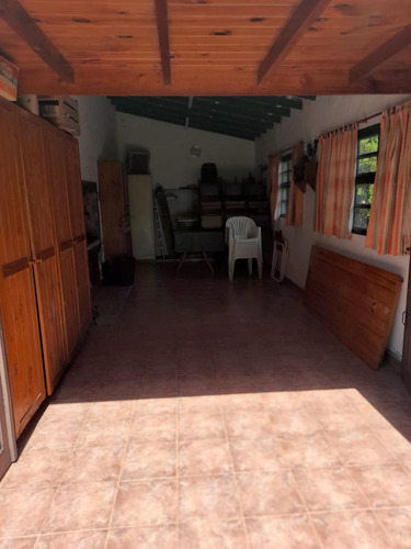 Vendo Chalet Sobre 2 Lotes En Barrio Colinas Verdes - Amplio Parque - Piscina - Quincho