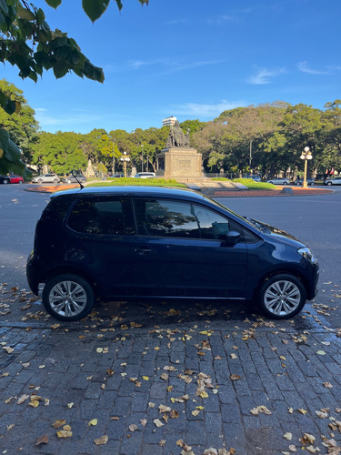 Volkswagen Up! 1.0 High Up! 75cv 3 p