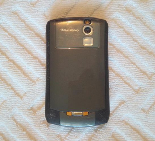 No Funciona - Blackberry Curve 8320 Tiene Sus Accesorios (Usado)